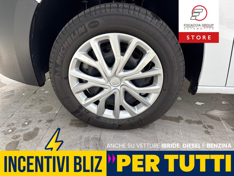 Fiat Doblò Trasporto disabili 4 + 1 con Rampa