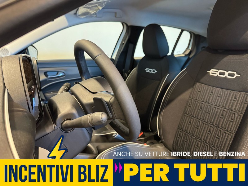 Fiat 600 1.2 hybrid 136cv auto
