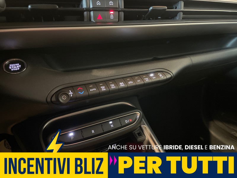 Jeep Avenger 1.2 turbo e-hybrid summit fwd 100cv edct6