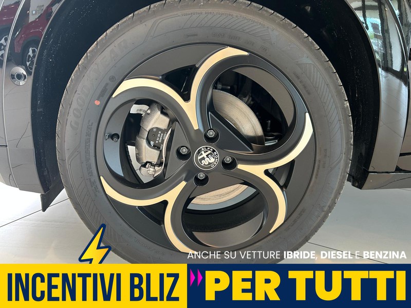 Alfa romeo Junior 1.2 ibrida intensa 145cv edct6