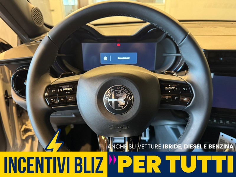 Alfa romeo Junior 1.2 ibrida speciale 145cv edct6