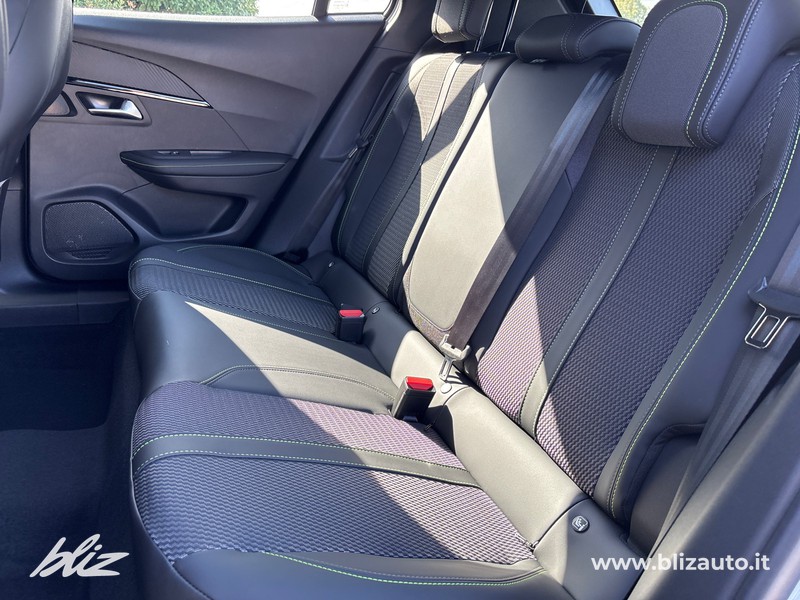 Peugeot 2008 1.2 hybrid gt 136cv e-dcs6