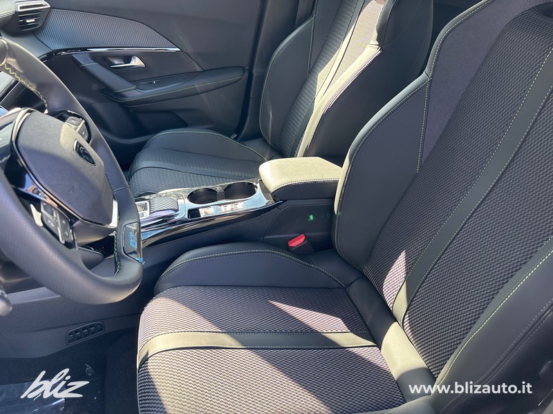 Peugeot 2008 1.2 hybrid gt 136cv e-dcs6
