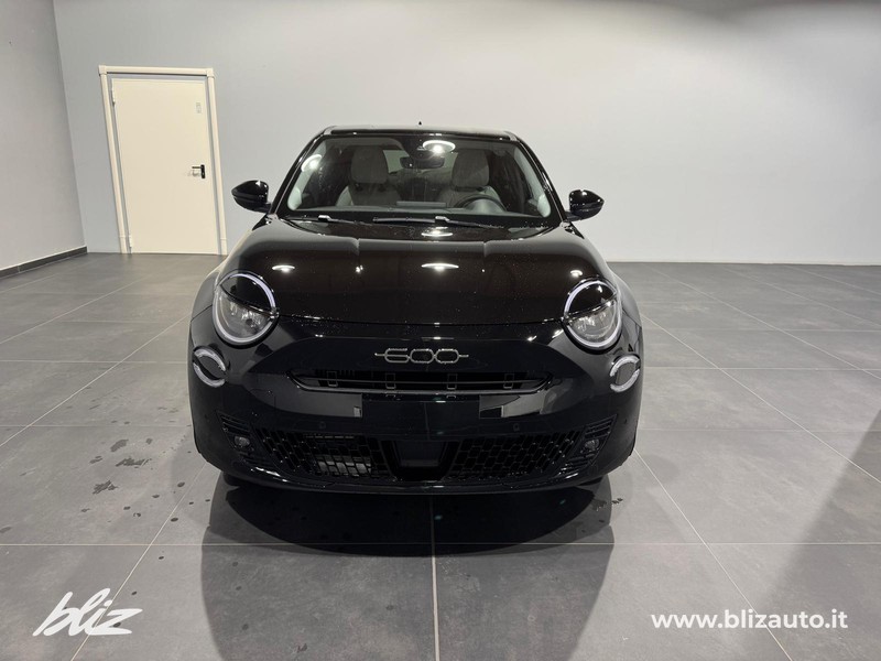 Fiat 600 1.2 hybrid la prima 136cv auto