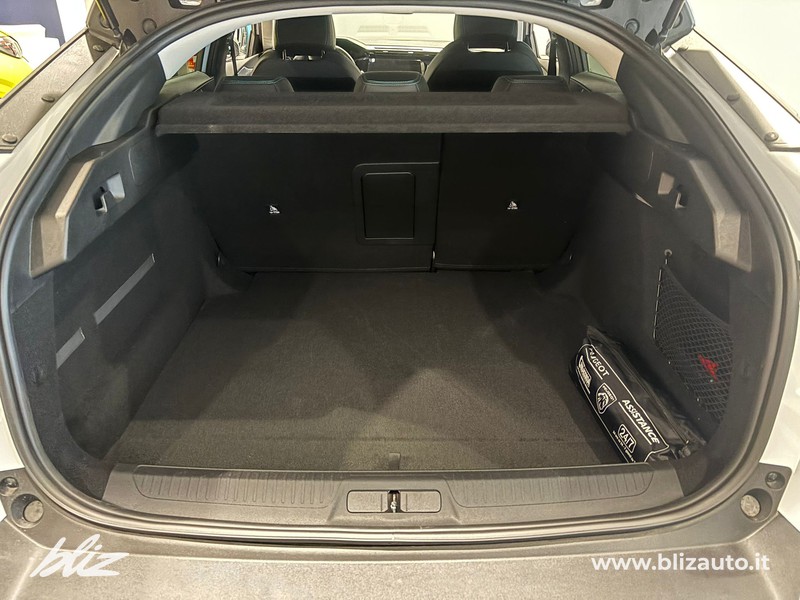 Peugeot 408 1.2 hybrid allure 145cv e-dsc6