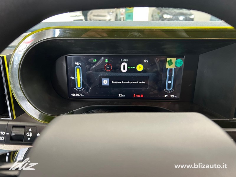 Fiat Grande Panda 44 kwh red