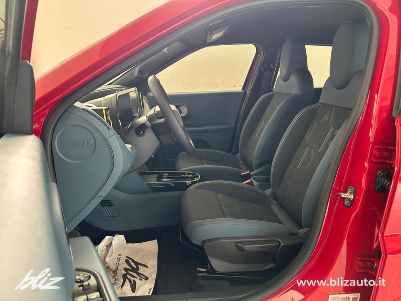 Fiat Grande Panda 44 kwh red