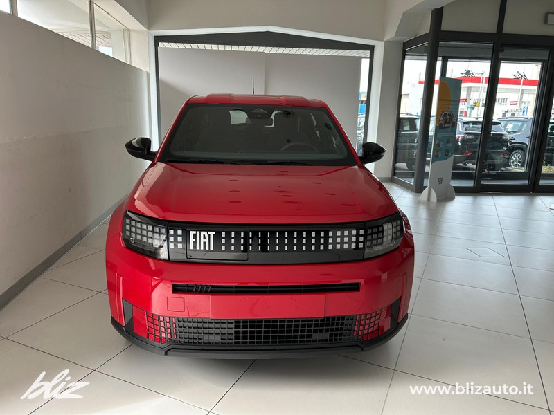 Fiat Grande Panda 44 kwh red