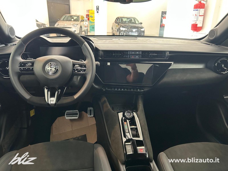 Alfa romeo Junior 1.2 ibrida intensa 145cv edct6