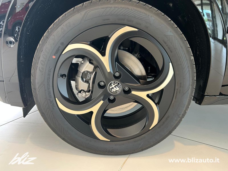 Alfa romeo Junior 1.2 ibrida intensa 145cv edct6