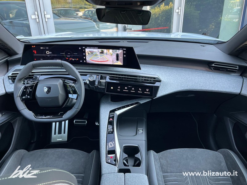 Peugeot 5008 1.2 hybrid gt 145cv 7p.ti e-dcs6