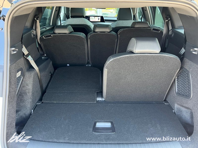 Peugeot 5008 1.2 hybrid gt 145cv 7p.ti e-dcs6