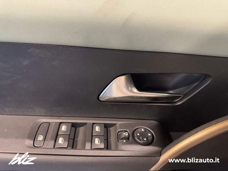 Lancia Ypsilon 1.2 mhev 110cv e-dct