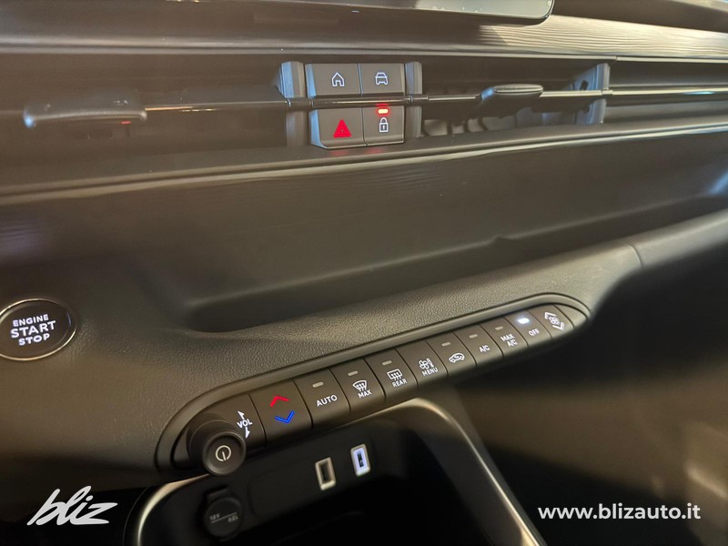 Jeep Avenger Benzina Tech &Sky 1.2 100cv