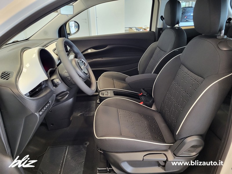 Fiat 500 500e 42 kwh entry pack tech