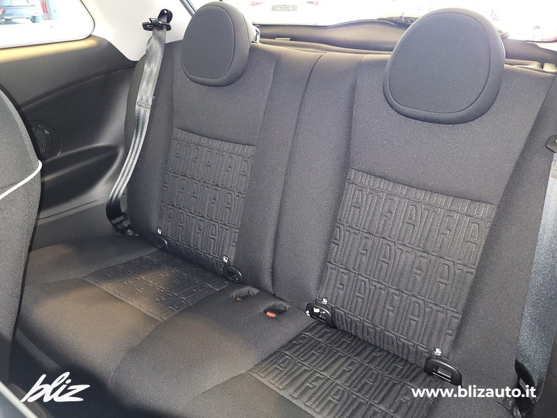 Fiat 500 500e 42 kwh entry pack tech