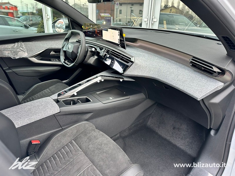 Peugeot 5008 1.6 phev gt 195cv 7p.ti e-dcs7
