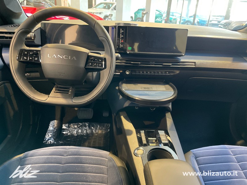 Lancia Ypsilon Nuova Edizione Limitata Cassina Bev 156cv