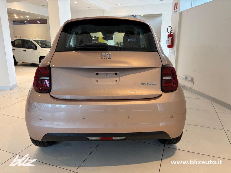 Fiat 500 Hybrid Berlina Torino 1.0Hybrid Berlina