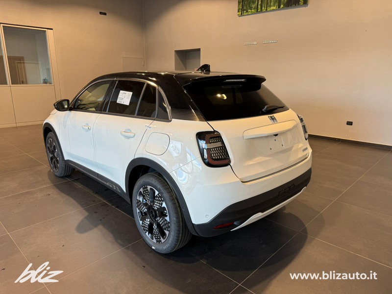 Fiat 600 Hybrid My25 La Prima Hybrid 100cv