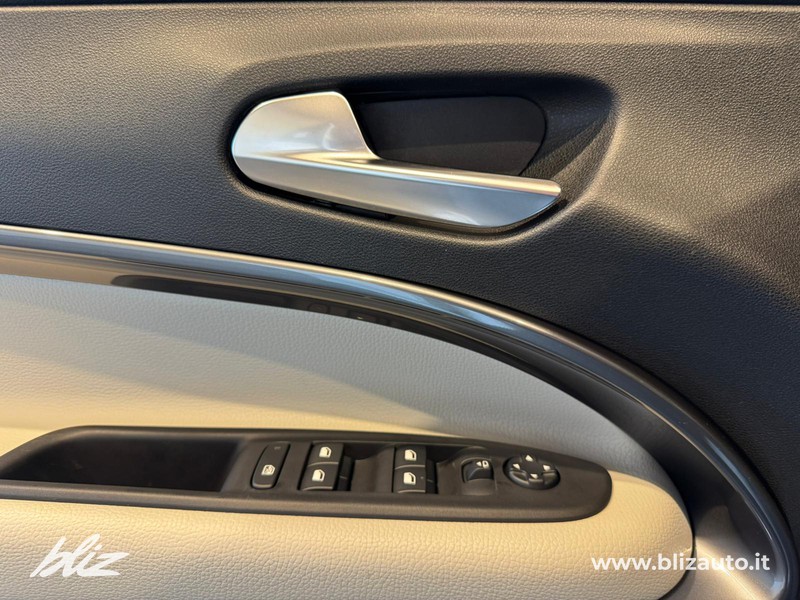 Fiat 600 Hybrid My25 La Prima Hybrid 100cv