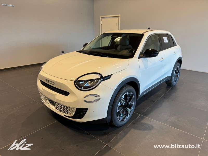 Fiat 600 1.2 hybrid la prima 110cv auto