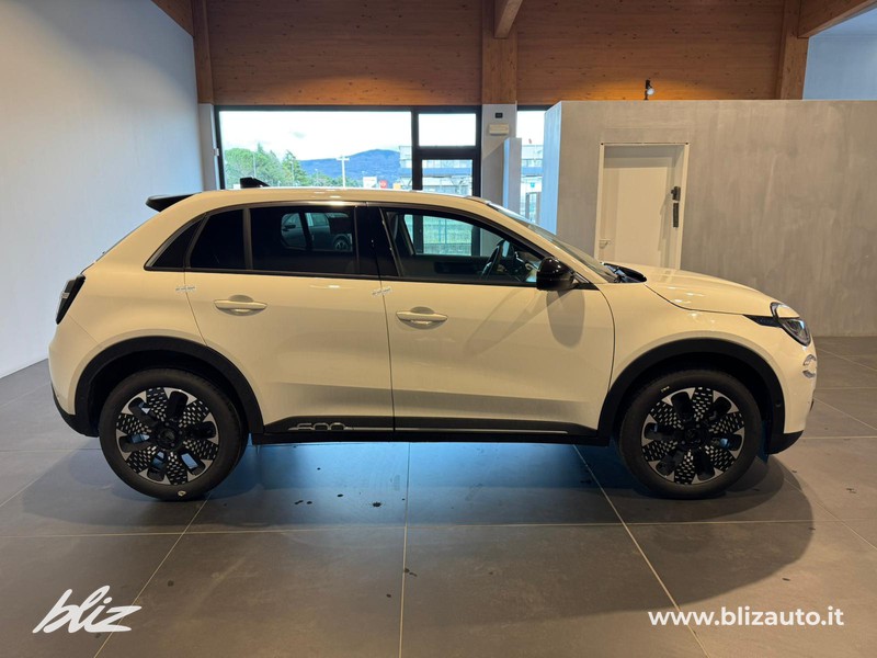 Fiat 600 1.2 hybrid la prima 110cv auto