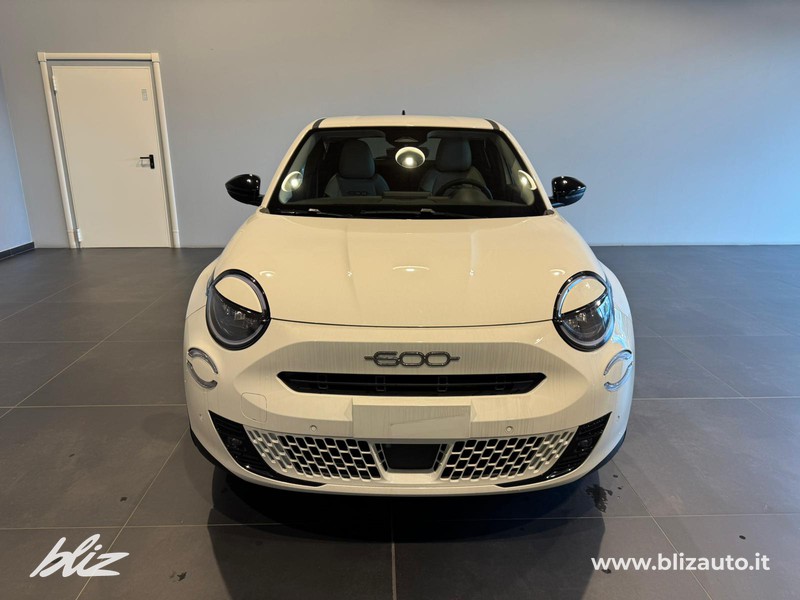 Fiat 600 1.2 hybrid la prima 110cv auto