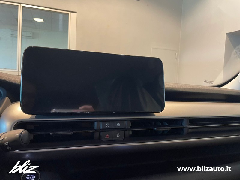 Jeep Avenger 1.2 turbo e-hybrid mhev summit fwd 110cv edct6