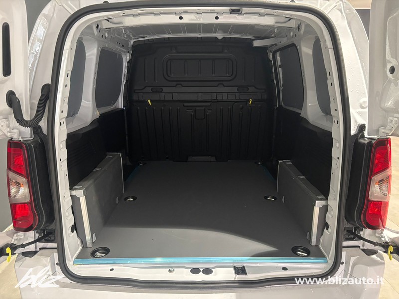Peugeot Partner e m bev 49kwh 2p.ti