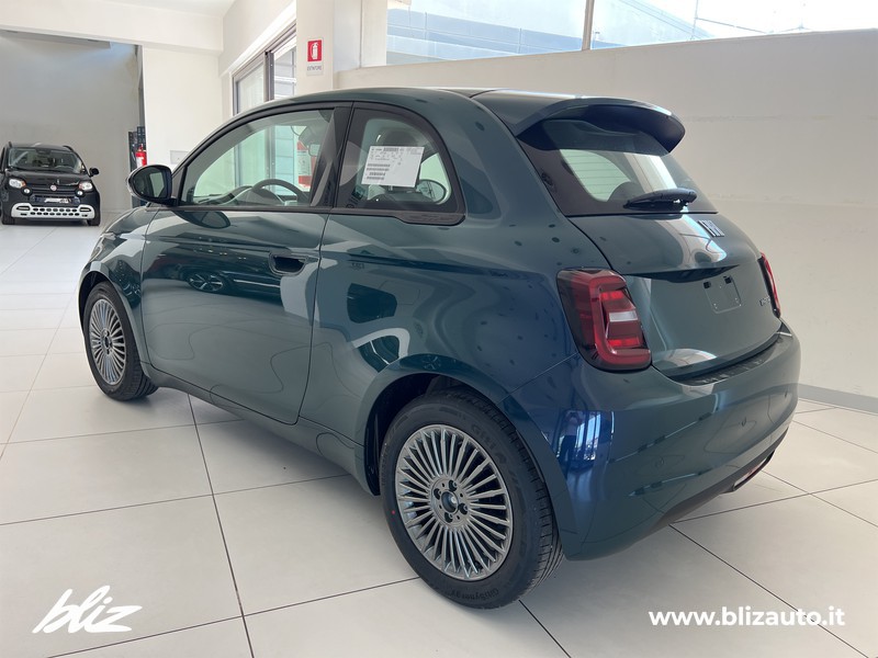 Fiat 500 1.0 hybrid icon