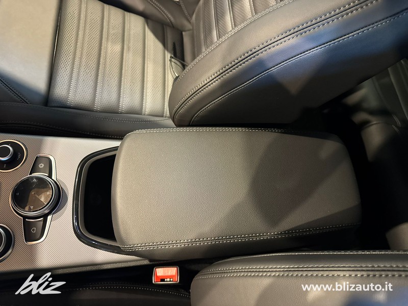 Alfa romeo Stelvio 2.2 t veloce q4 210cv auto