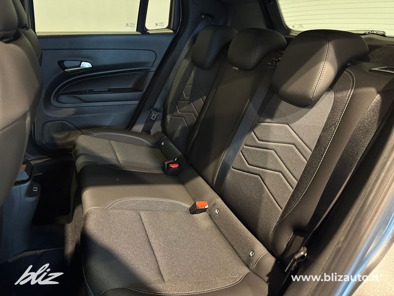 Jeep Avenger 1.2 turbo e-hybrid mhev black edition fwd 110cv edct6