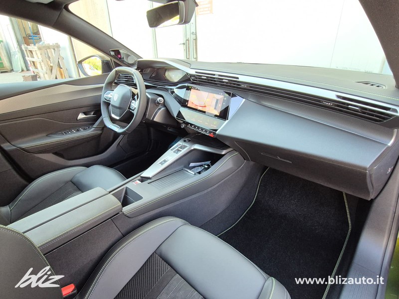 Peugeot 408 1.2 hybrid gt exclusive 145cv e-dsc6
