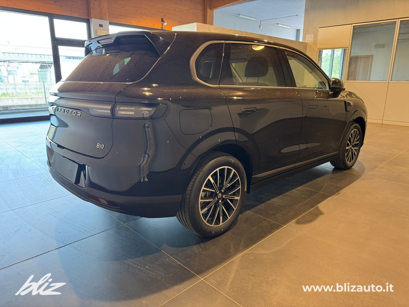 Leapmotor B10 reev hybrid design