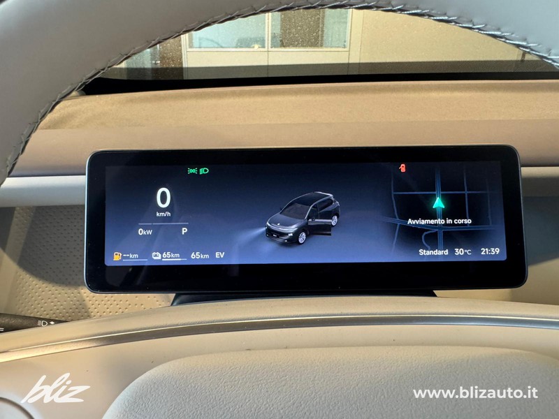 Leapmotor B10 reev hybrid design