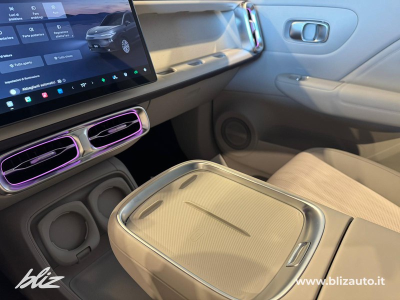 Leapmotor B10 reev hybrid design