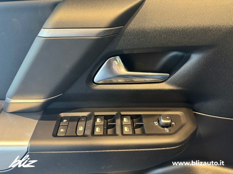 Jeep Compass 1.2 turbo e-hybrid mhev altitude fwd 145cv edct6