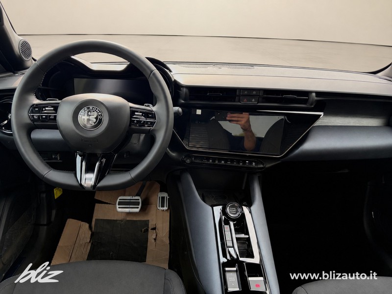 Alfa romeo Junior 1.2 ibrida sprint 145cv edct6