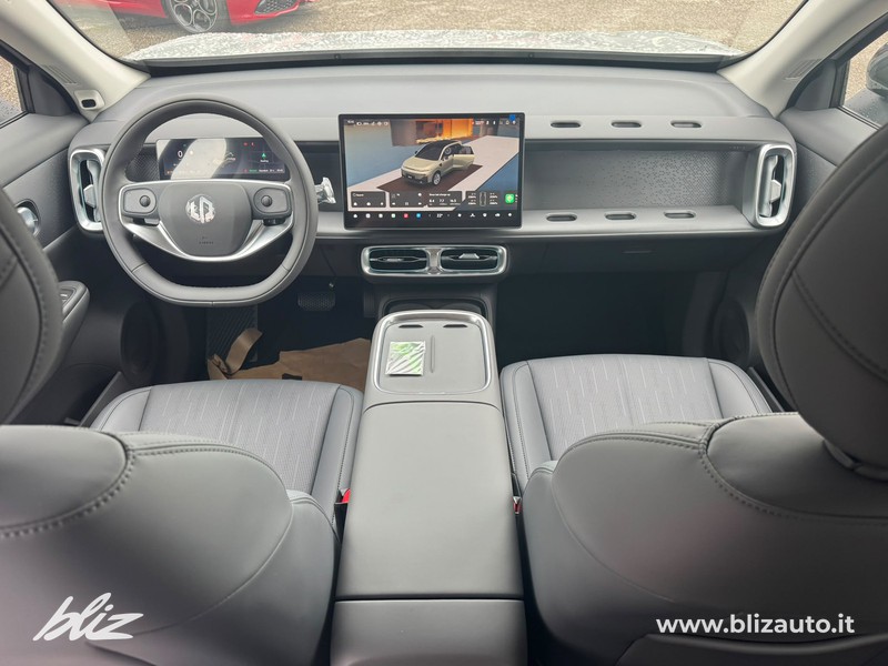 Leapmotor B10 reev hybrid design