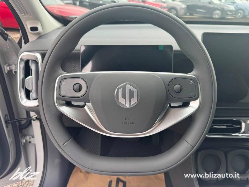 Leapmotor B10 reev hybrid design