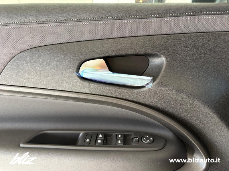 Jeep Avenger 1.2 turbo NUOVA JEEP e-hybrid mhev summit