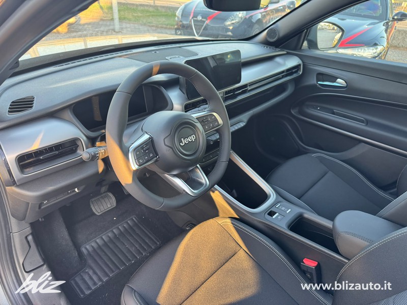 Jeep Avenger 1.2 turbo e-hybrid mhev altitude fwd 110cv edct6
