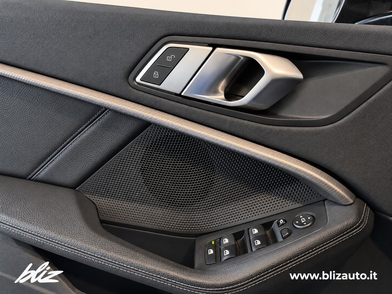 BMW Serie 1 120d xdrive msport auto