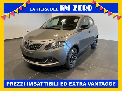 Lancia Ypsilon 1.0 firefly hybrid platino s&s 70cv